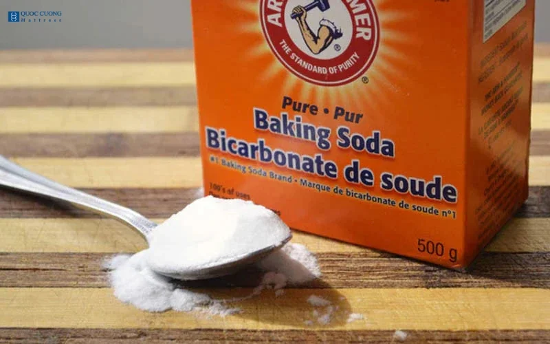 Cách xử lý đệm bị dính nước tiểu: sử dụng baking soda
