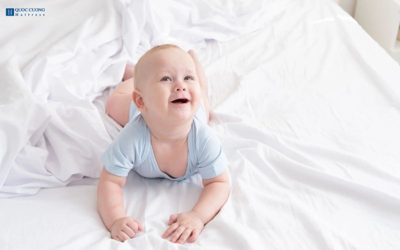 Trẻ sơ sinh nên dùng đệm gì