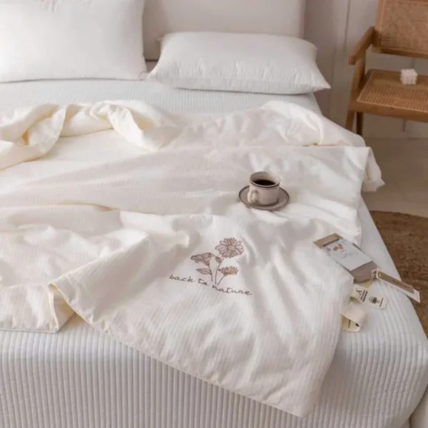 Ruột Chăn đậu nành giúp Mang lại giấc ngủ êm ái, dễ chịu