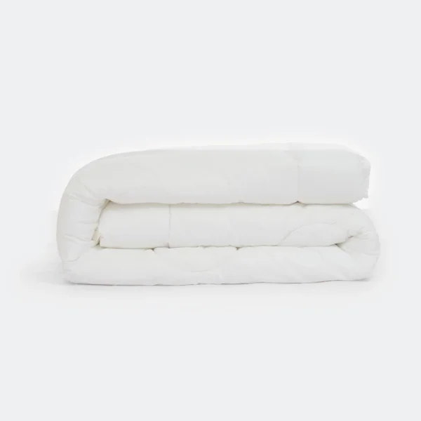 Ruột chăn lông vũ có công nghệ vải Down-proof giúp ngăn lọt lông ra ngoài