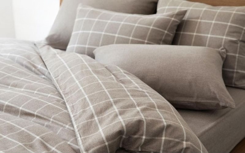 Cách tẩy vỏ gối bị mốc