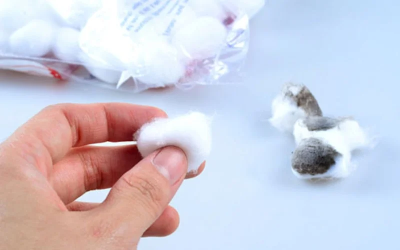 Cách xử lý vết mực trên đệm