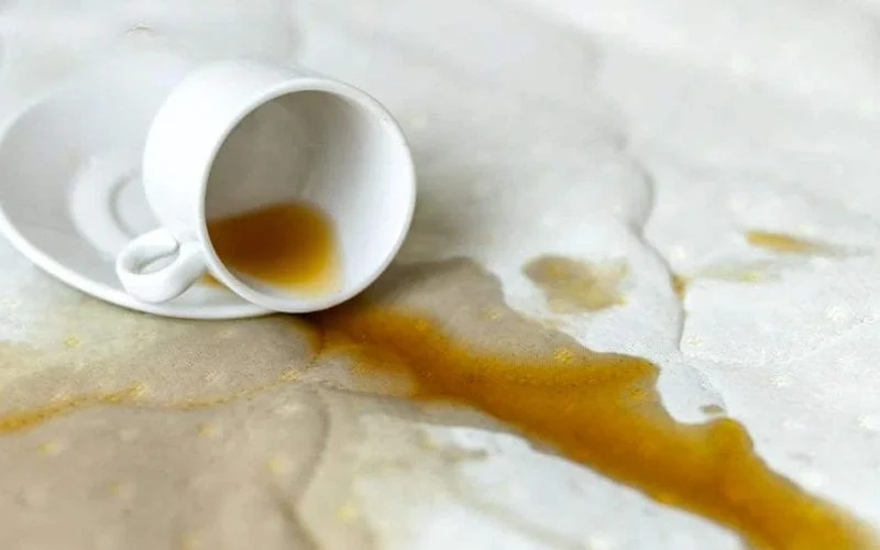 Cách xử lý vết bẩn trên đệm: Vết Cà Phê