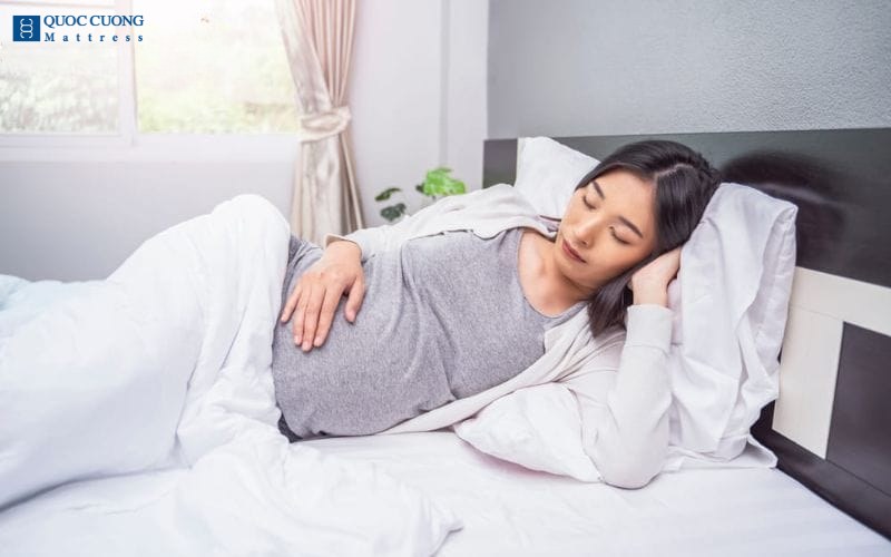 Nệm Foam là dòng đệm dành cho bà bầu được đánh giá cao nhờ cảm giác êm ái