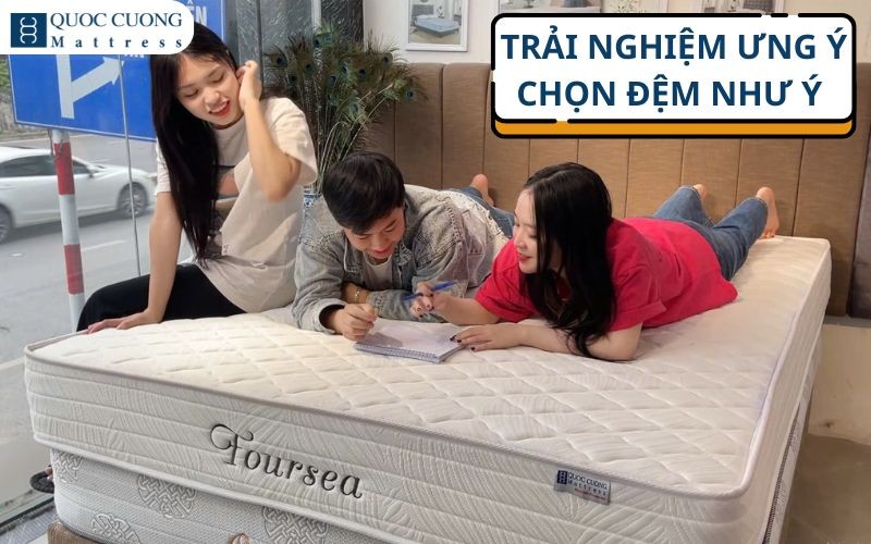 Trải nghiệm đệm thực tế tại showroom Đệm Quốc Cường