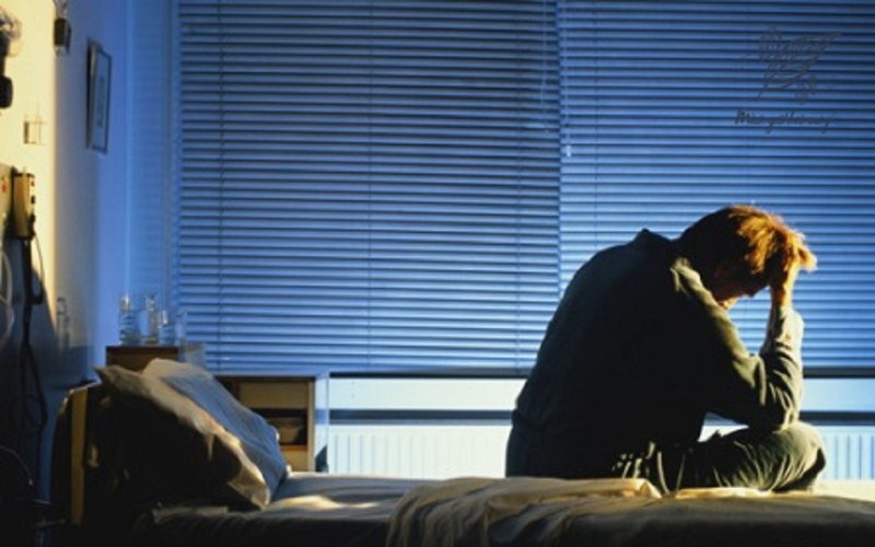 Thức dậy lúc 3h sáng do căng thẳng lo âu